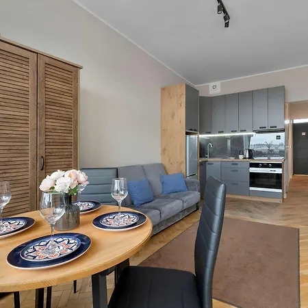 Blue Horizon Przymorze With Balcony By Renters Gdaňsk
