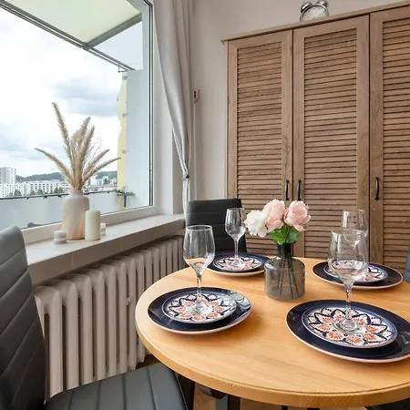 Blue Horizon Przymorze With Balcony By Renters Gdaňsk